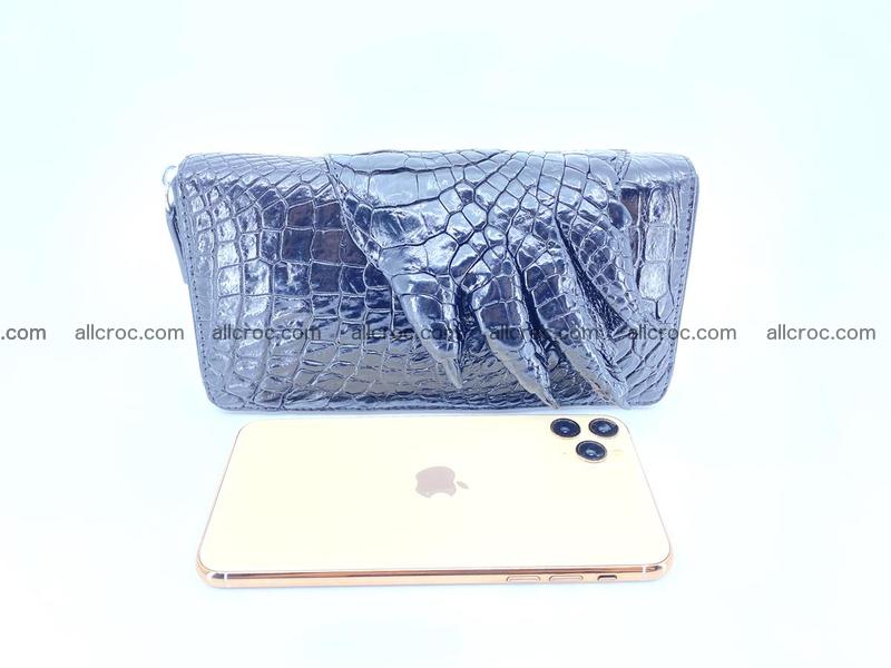 Crocodile skin zip wallet with crocodile paw 540