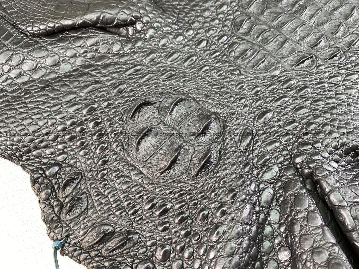 Crocodile skin back part 44cm black color 1530 Foto 0